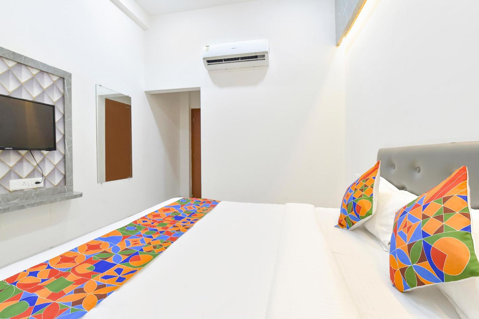 Fabhotel Grand Embassy Indore Exterior foto