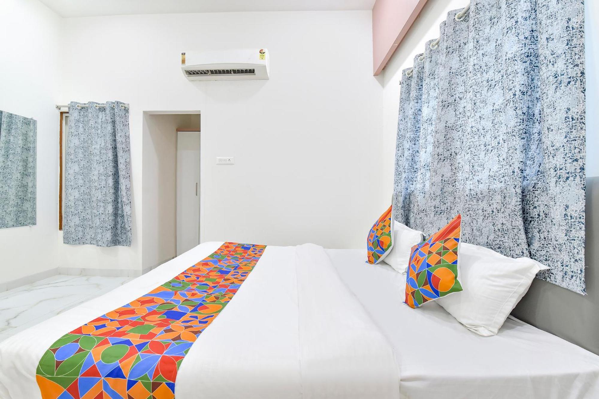 Fabhotel Grand Embassy Indore Exterior foto